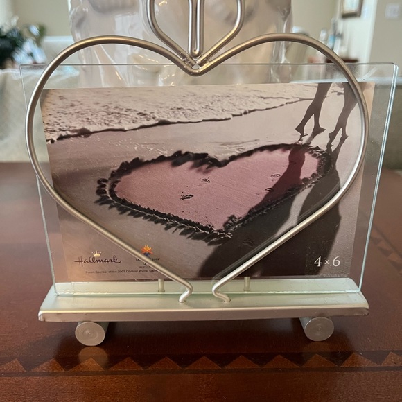 Hallmark Heart-Shaped Silver Frame - Picture 8 of 8